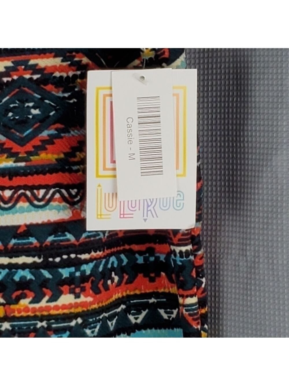 NWT Lularoe Cassie, green with multicolored design, size M - Picture 4 of 4